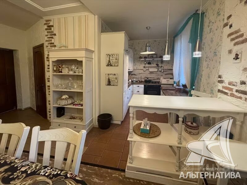 Большая кухня