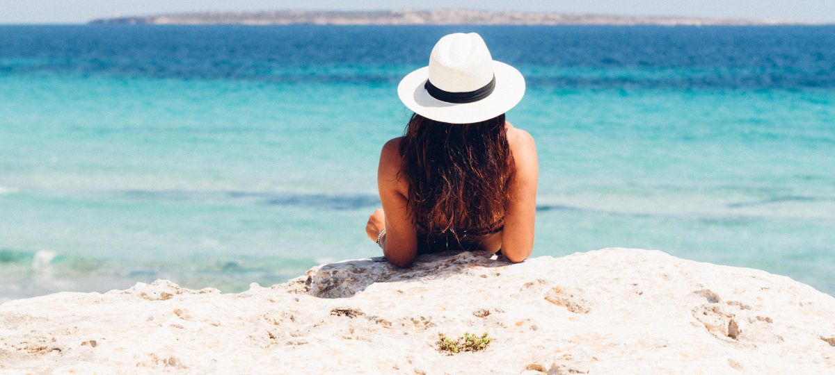 Девушка, море, песок, отдых