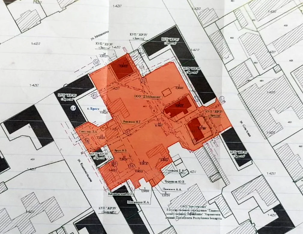 Квартал в Бресте, ограниченный улицами Мицкевича, Советской, Пушкинской и Комсомольской.